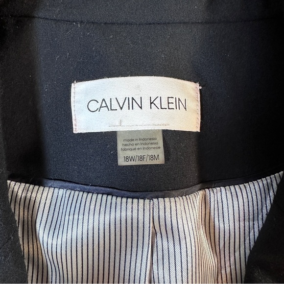 Calvin Klein Women's Dark Navy Blazer - Picture 5 of 8
